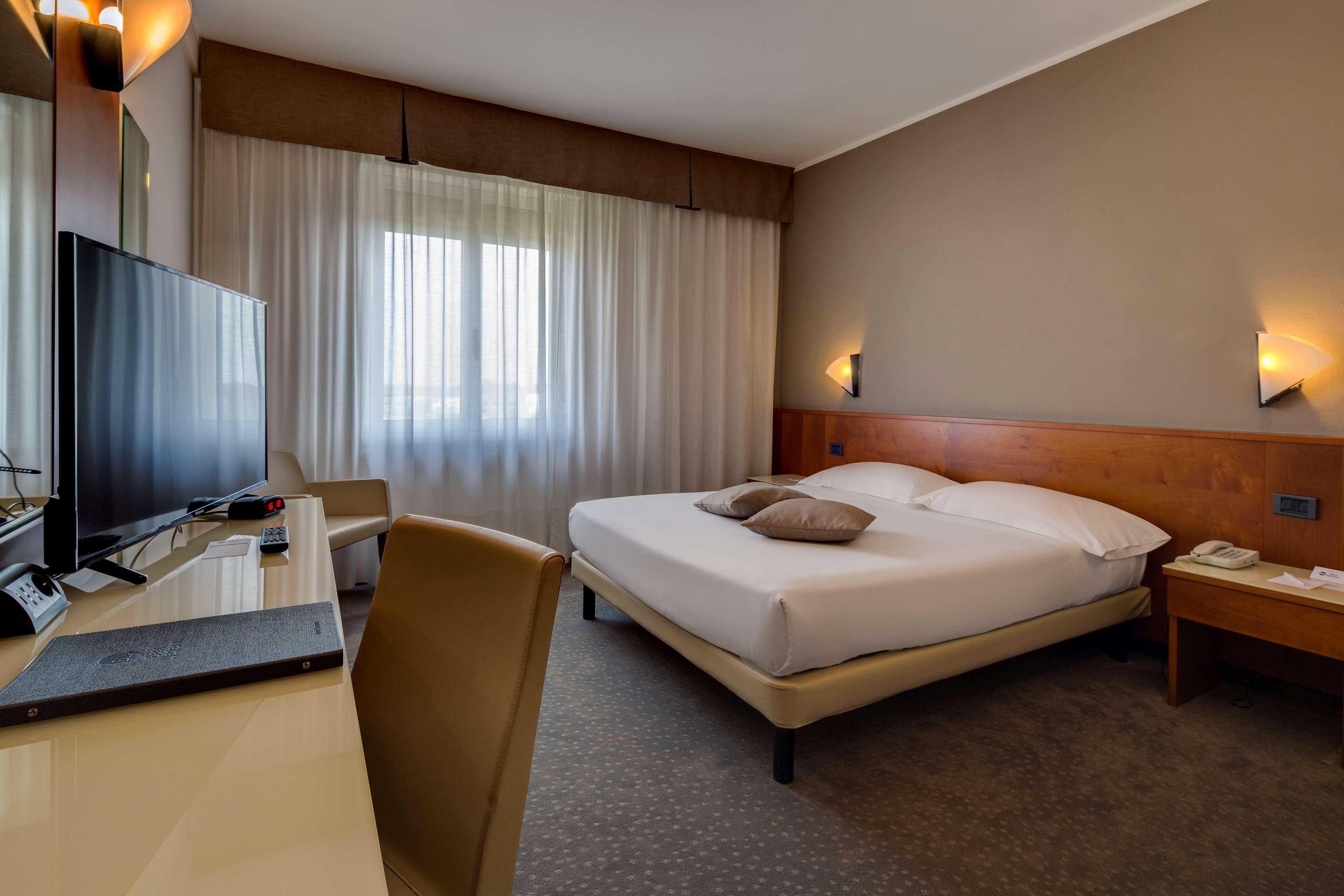 Best Western Hotel Turismo San Martino Buon Albergo Exteriör bild